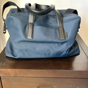 Away travel bag